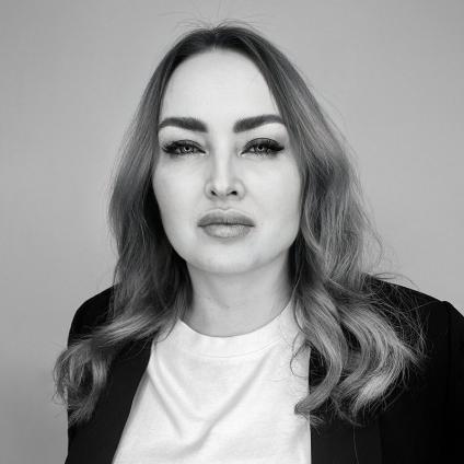 Новаковская Лана 