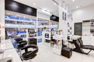 Фотография Adore Beauty Bar 2