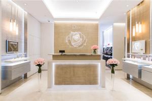 Фотография Dior Institut 3